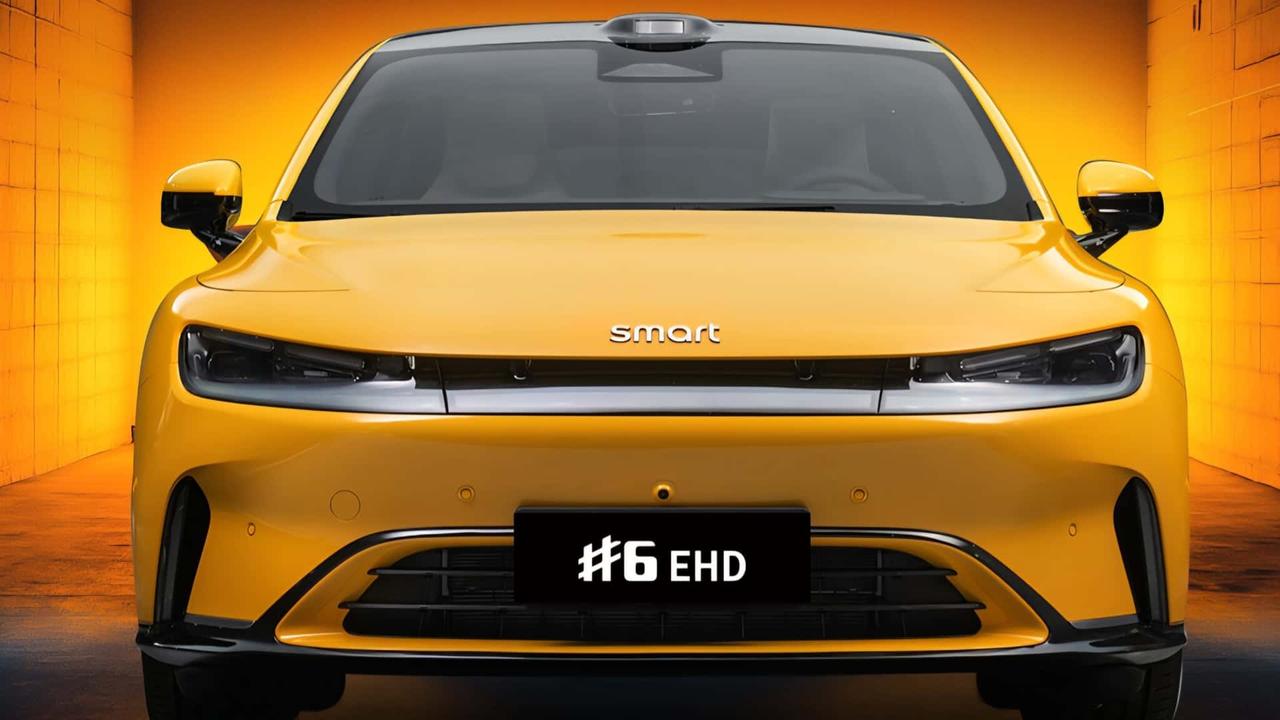 这是一辆非常有意思、甚至可以说有些“反传统”的 smart。如果你印象中的 sm