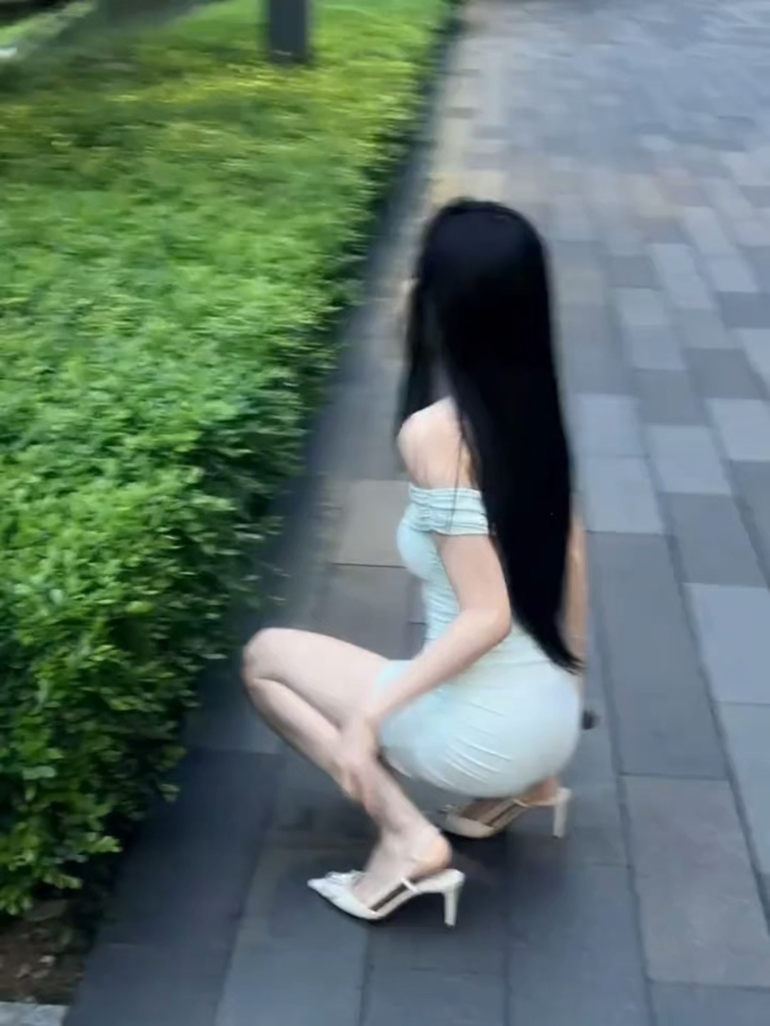 差点掉出来 