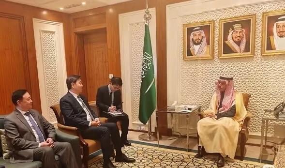 中方特使穿梭斡旋！中东多国会见，释放和平信号
 
3月8日至11日，中国中东问题