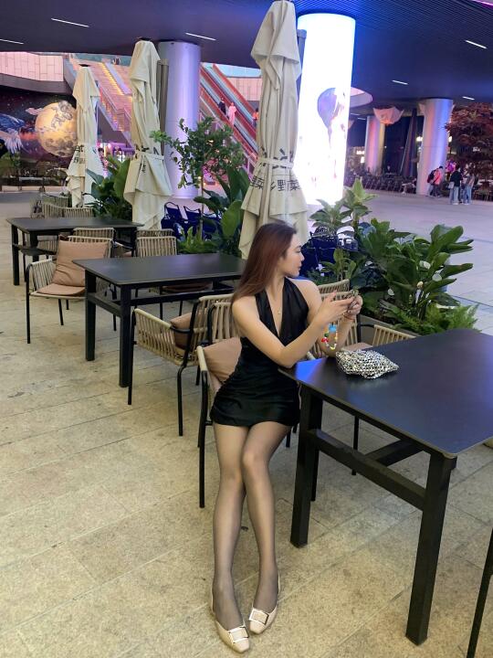 下班和姐姐一起吃饭