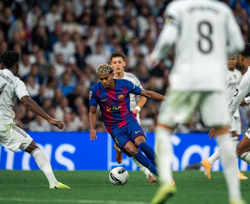 西班牙六台：俱乐部和亚马尔已同意取消该球员原定于今天接受一位法国内容创作者的采访