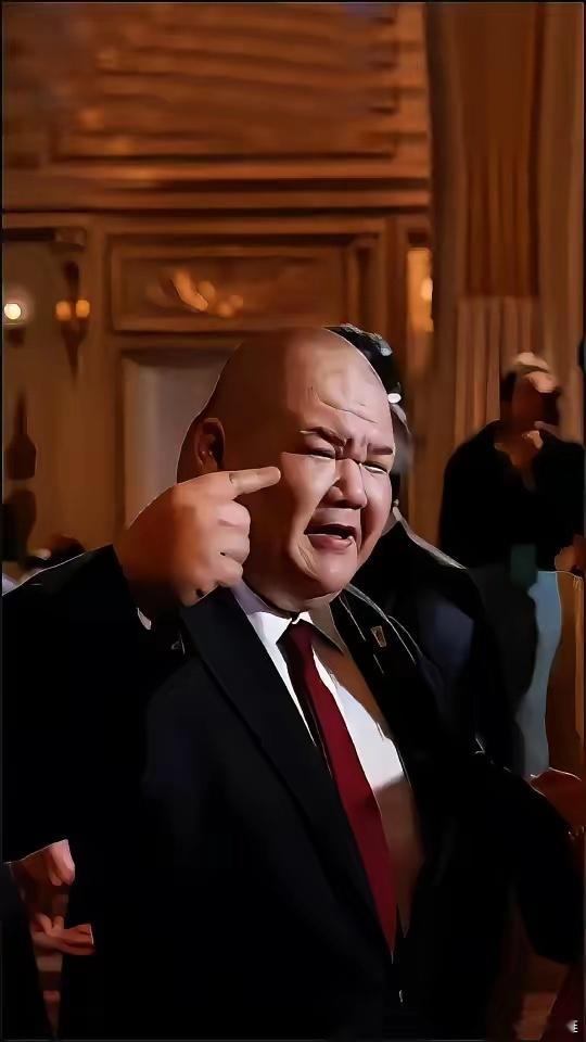 美国真是一个太包容的国家，不管你长成什么样，哪怕像屠夫，像厨师，像撒旦，像黑社会