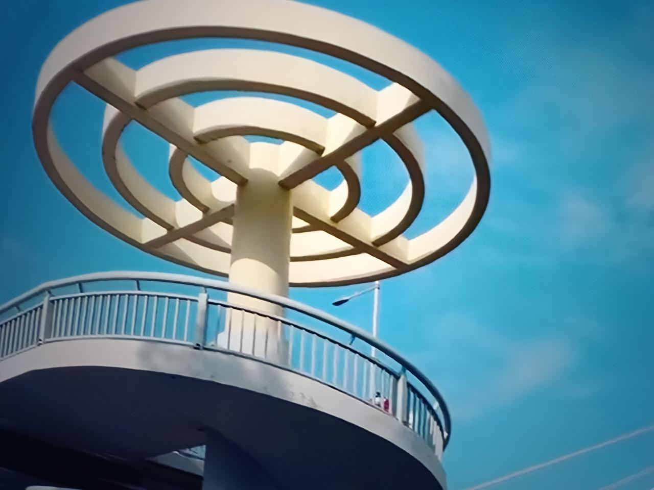 （原创）邻里之间如何相处？

1、邻里之间尽量搞好关系，都说远亲不如近邻，邻居关