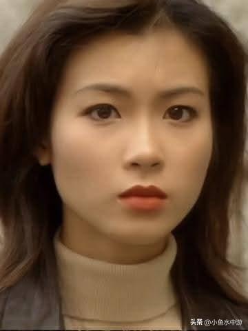 记不记得古天乐版《神雕侠侣》里面那个美女陆无双？
 
简佩筠（Joanne Ka