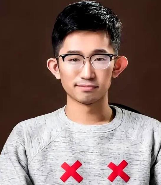 堪称最离谱的枕边翻车现场！清华学霸杨奇函，竟被女友趁熟睡时长期蚂蚁搬家式转账，悄