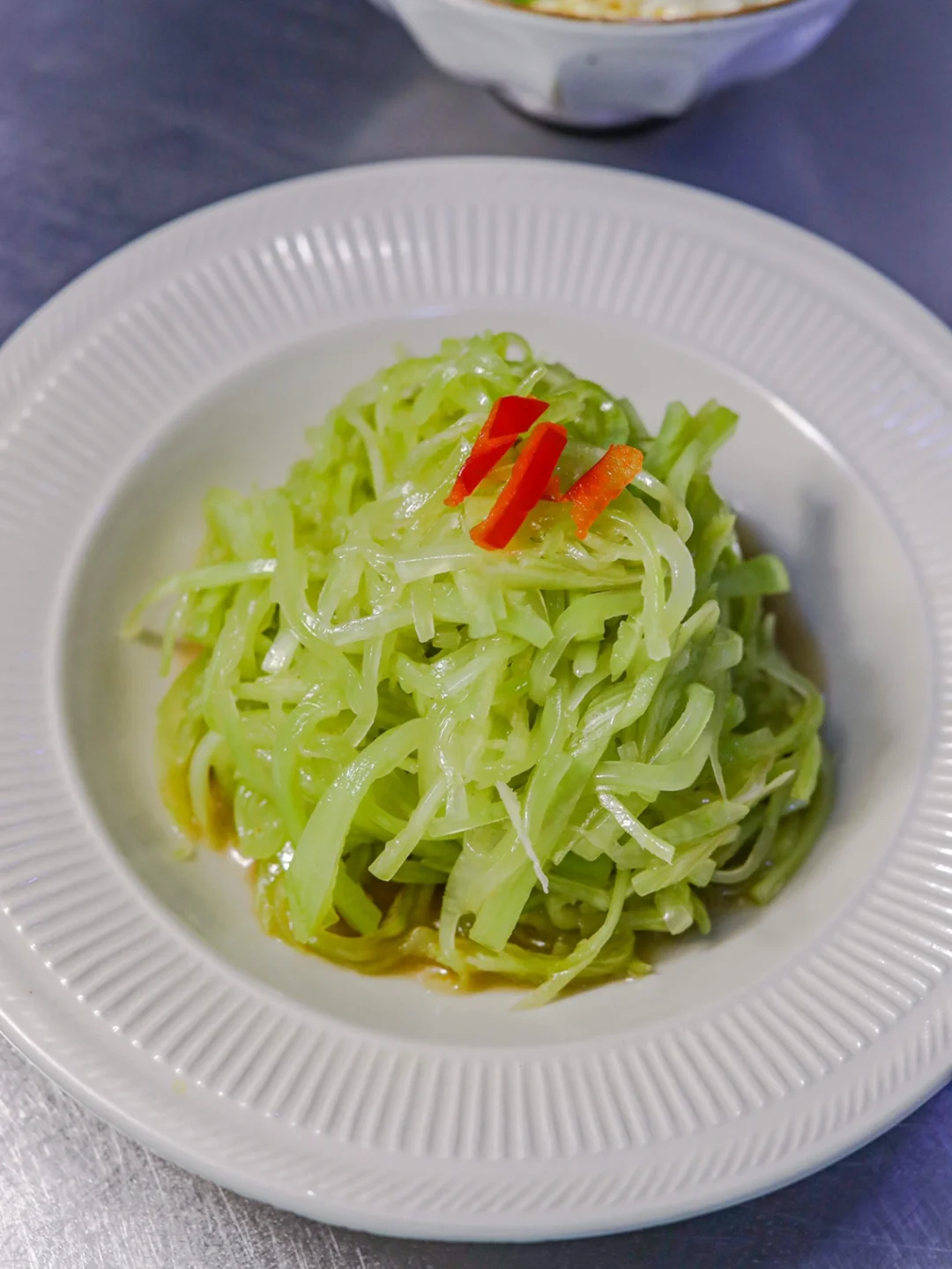 春日护肝减脂小凉菜｜凉拌莴苣丝