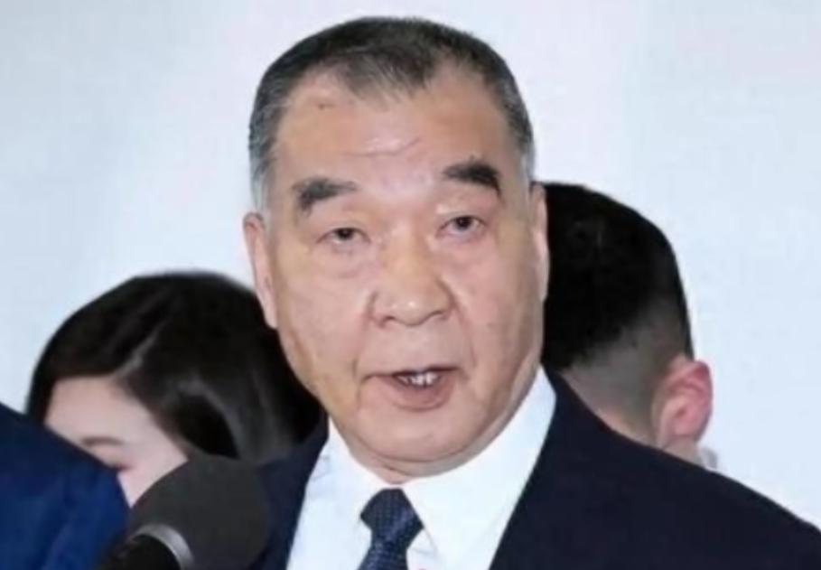 你要打多久我就陪多久！只要大陆战机敢越线，台军就开第 1 枪击落。
前几年，邱国