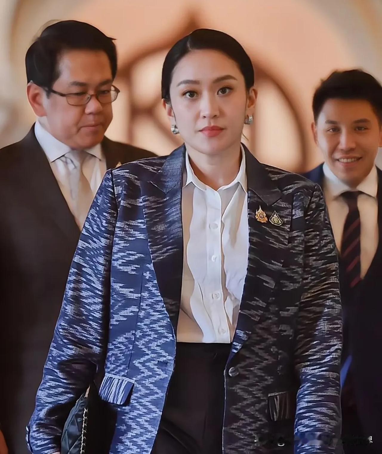 关于泰柬冲突，中方必然会劝和的。站在中国的角度，泰柬均为“中国友好邻邦+东盟重要