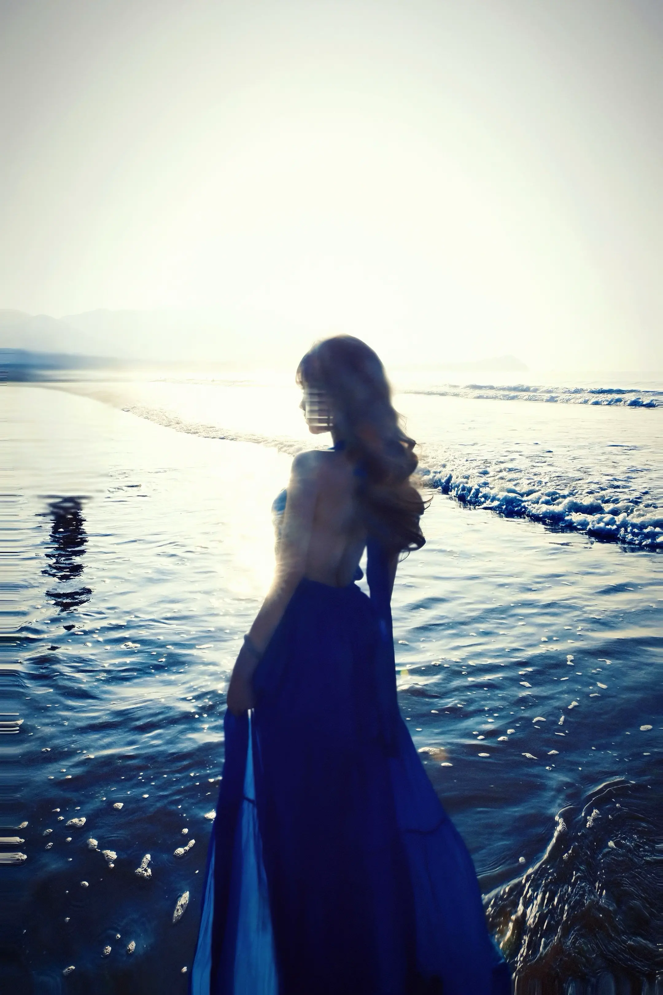 我害怕依赖上一个人 所以我表现的无所谓 总是说一些伤人的话 语气也忽冷...