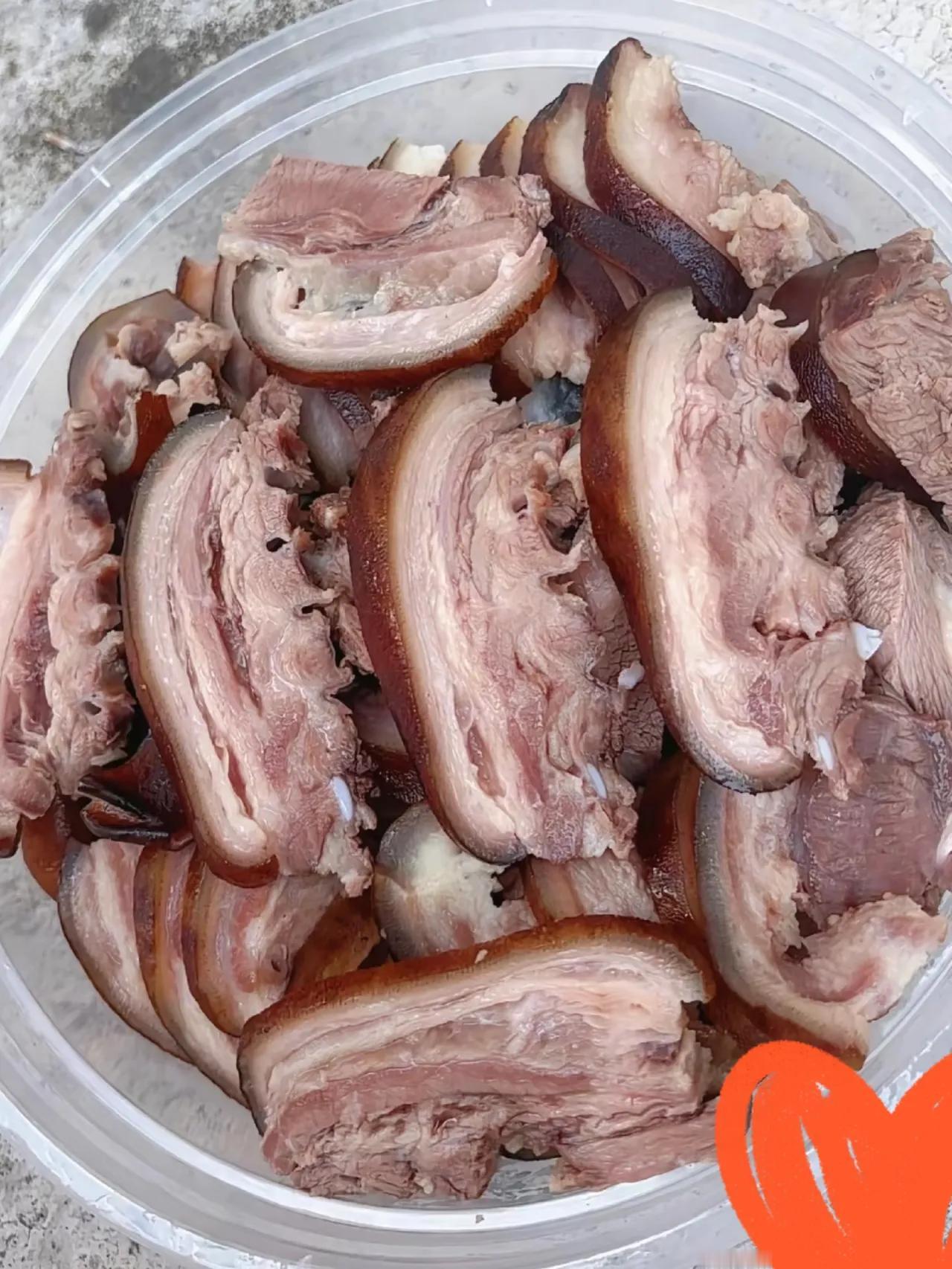 问了十几个人了，没一个看出来这是什么肉，我敢说，能看出来的绝对是爱美食的大神。