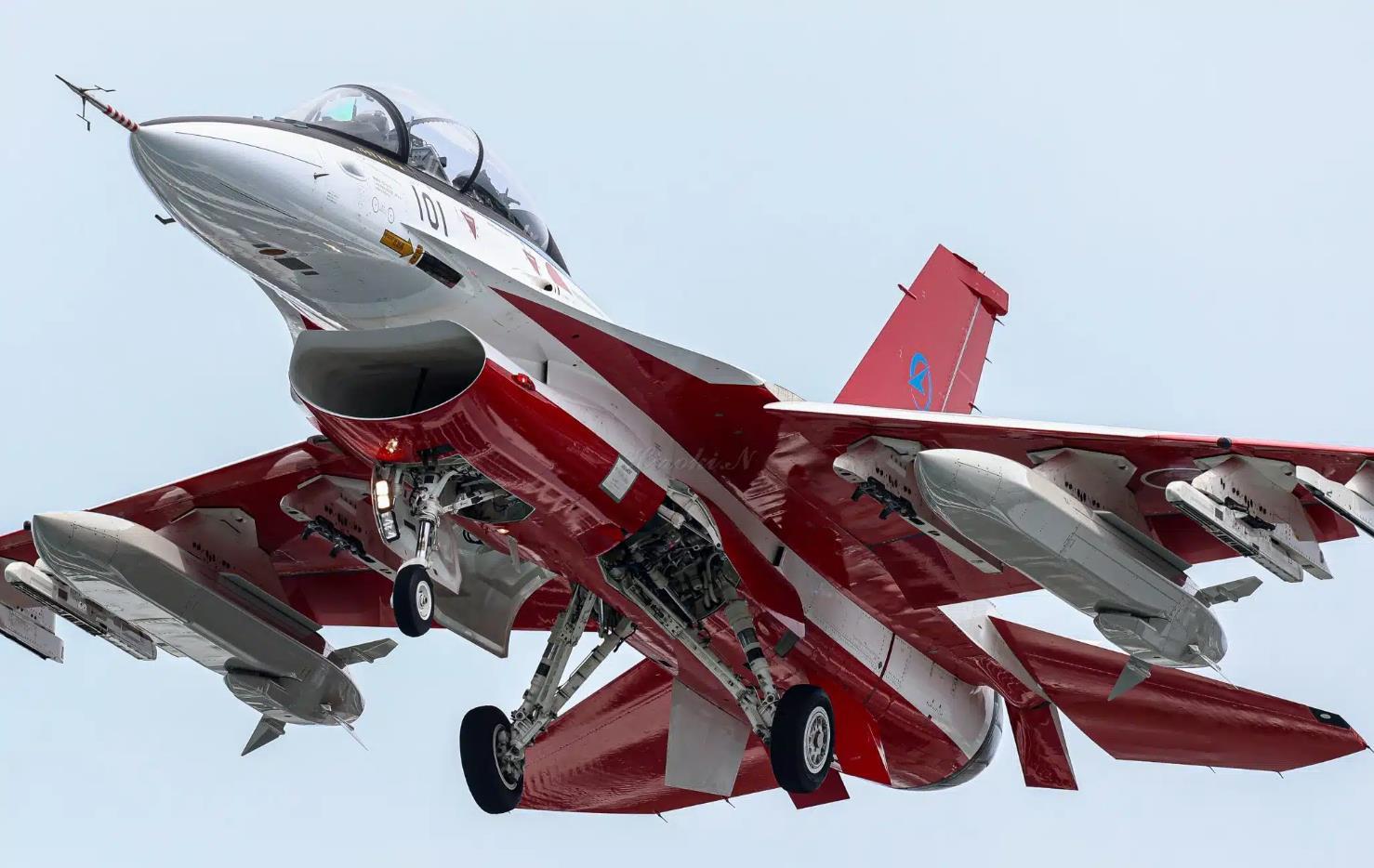 12式反舰导弹2026年7月3日，日本自卫队宣布用F2战斗机试射空射型12型舰对