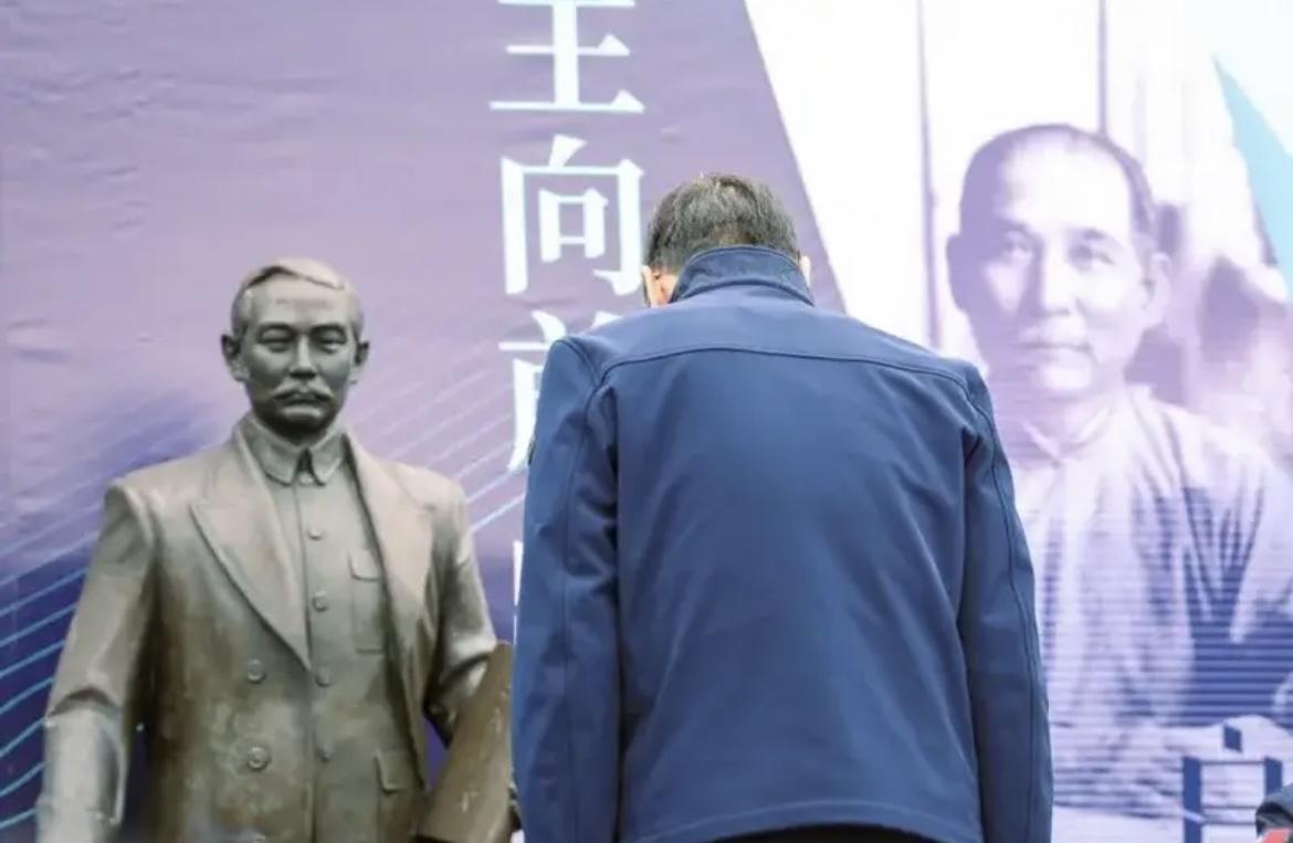 纪念孙中山只提民主不提统一？朱立伦这波发文，怕是漏了中山先生最核心的遗志！中山先