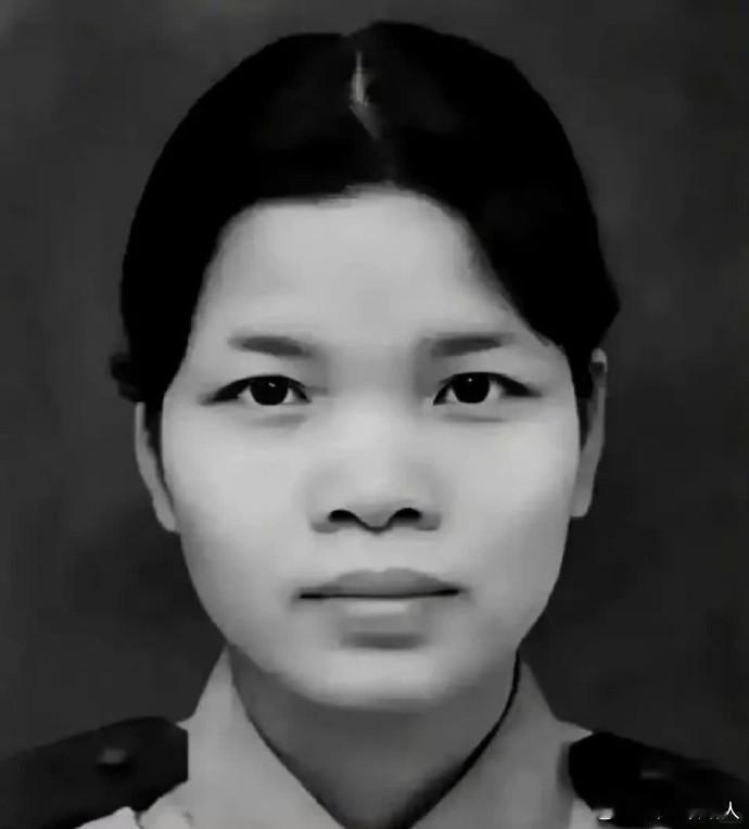 请您停留1秒钟，向缉毒英雄严婷致敬！ ​​​