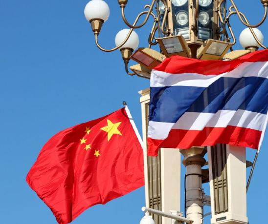 泰国对中国崛起持相对从容态度，其现实基础在于：华裔群体在泰国并未被本土社会同化，
