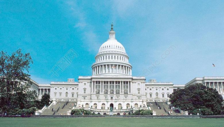 别把美国想得太好。
总有人把美国想象成“民主灯塔”“自由天堂”，觉得那里遍地机遇