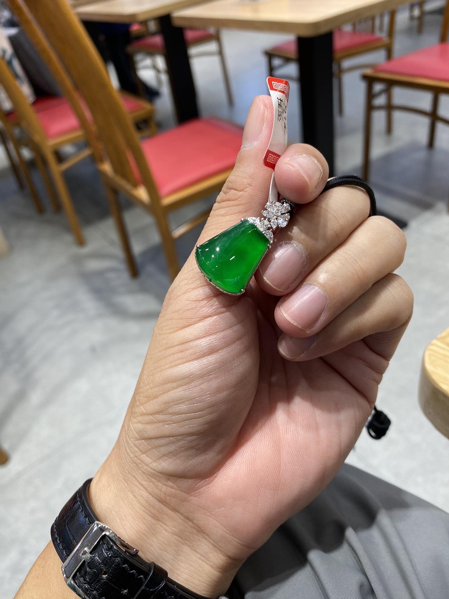 沈阳之旅。这是从300多件里面挑的两样