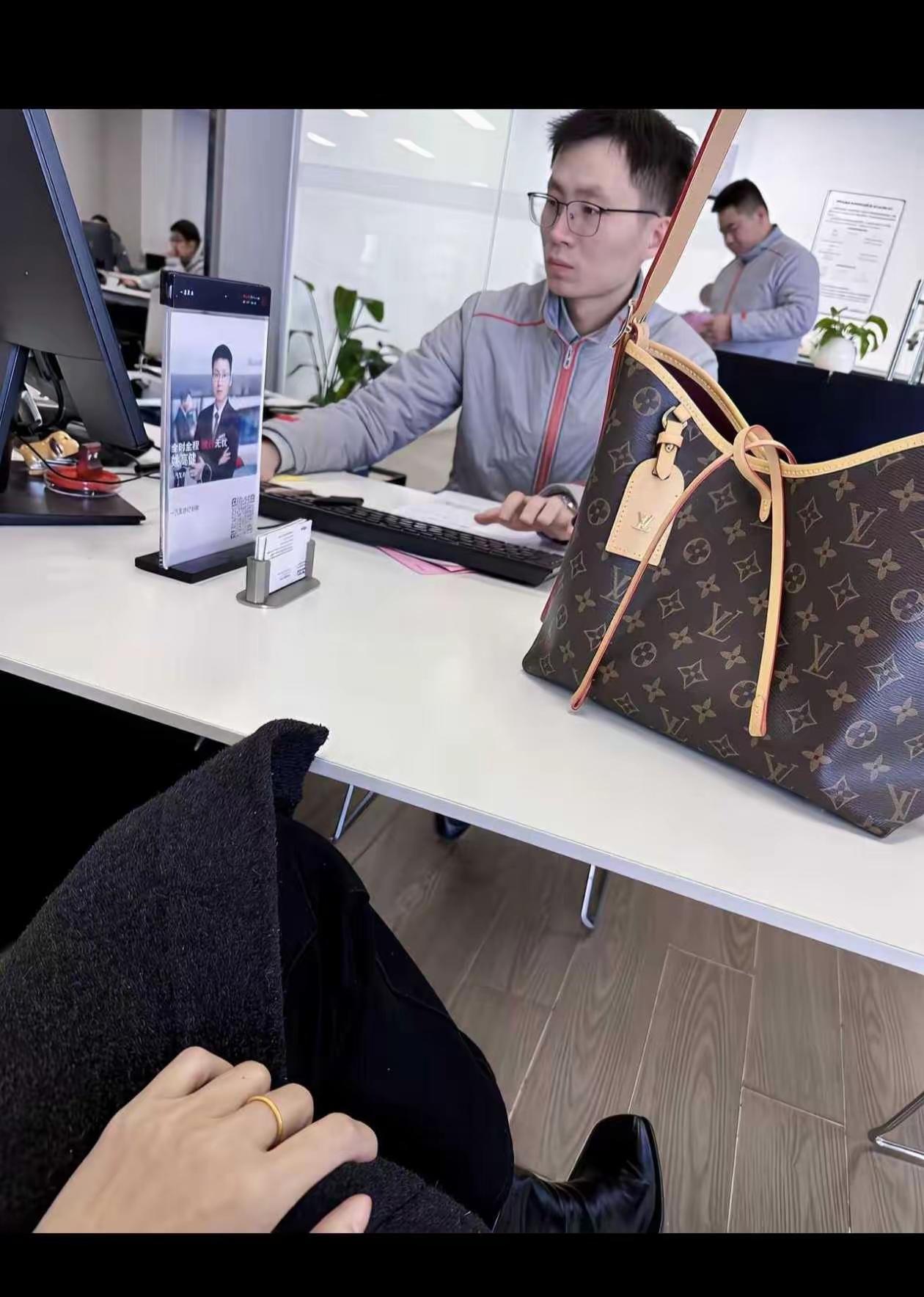 这一看就是个大客户！