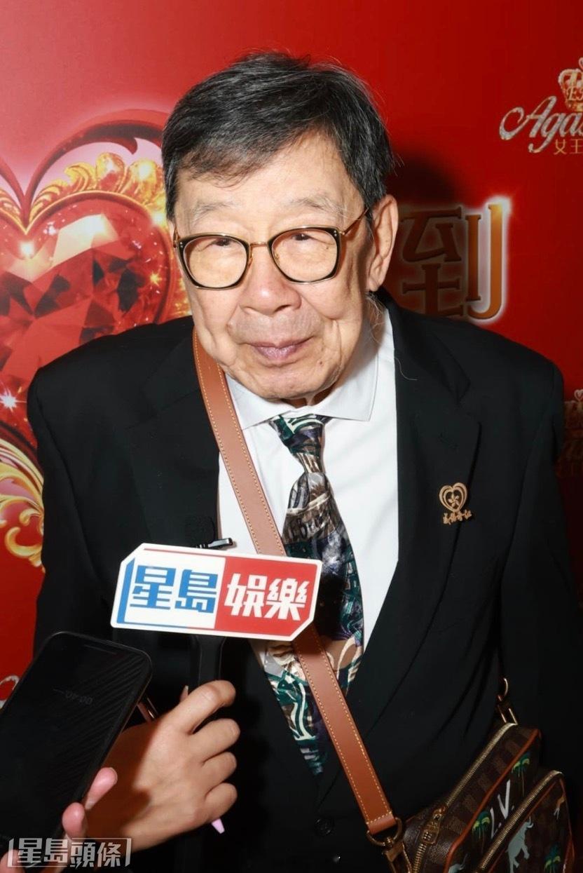 胡楓今年舉行紅館演唱會 計劃開一至兩場：你估我係學友咩！ 獲劉德華黃日華慶祝94