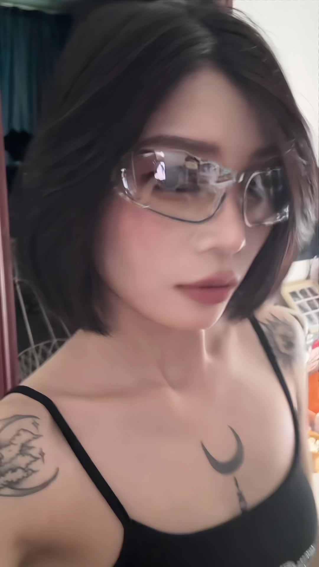 起床 上班 下班 睡觉 无趣的生活