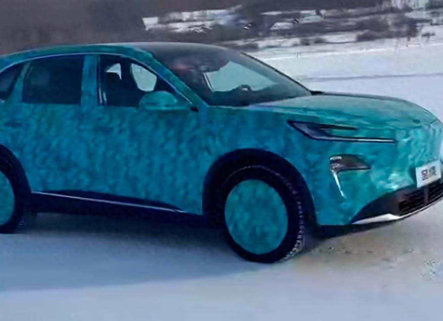 别克至境SUV测试车曝光，定位中大型SUV，“至境”的第三款车型，预计将在202