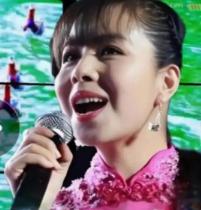 2007年，王二妮出名后，男友李飞竟对其提出分手，没想到，王二妮不仅没同意，还说