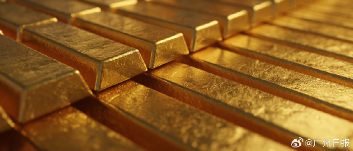 【#国际油价显著上涨##黄金白银期货双双下跌#】受伊朗局势影响，原油市场方面，国