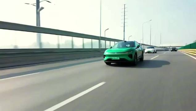 此生所盼万里心安 中秋最戳心歌词出现了#长安汽车
#湾区升明月万里共启源
#天枢领航央企智造安全可靠