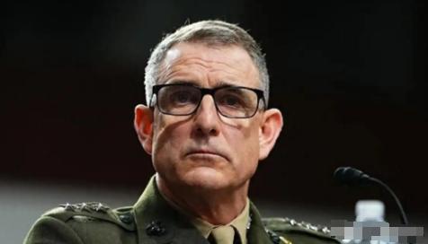 美国政客在国会山咆哮，要求军队拿出枪炮，把中国的影响力从西半球轰出去，结果把一名