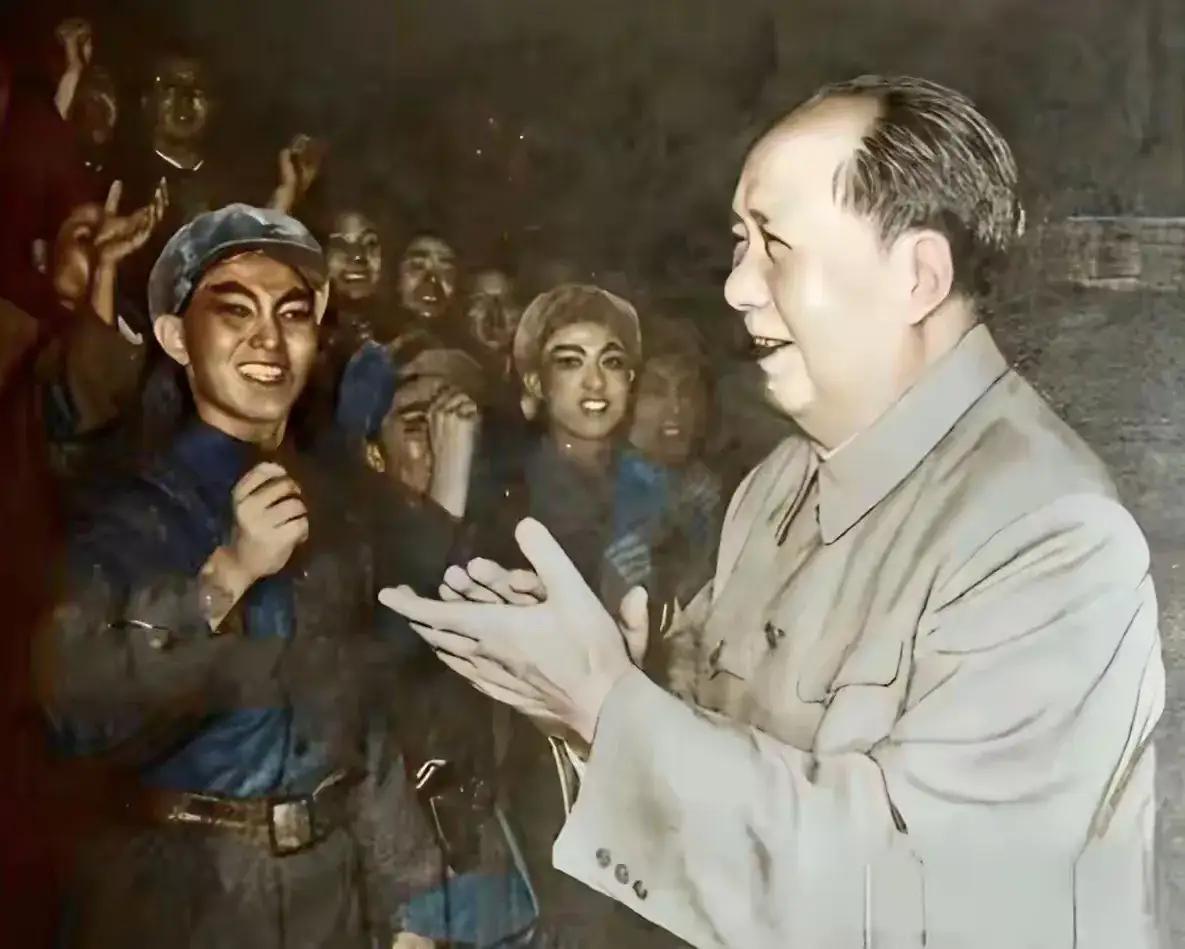 人民群众心里有杆秤，
得民心者得天下，失民心者失天下。