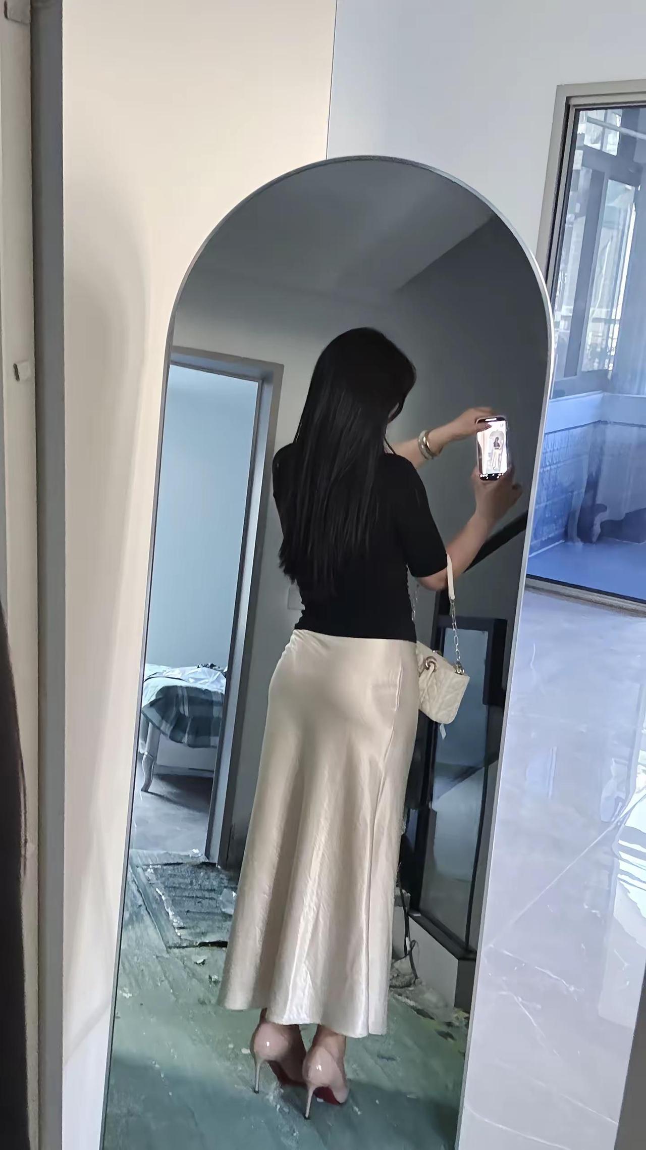 健身女 蜜桃臀 穿搭