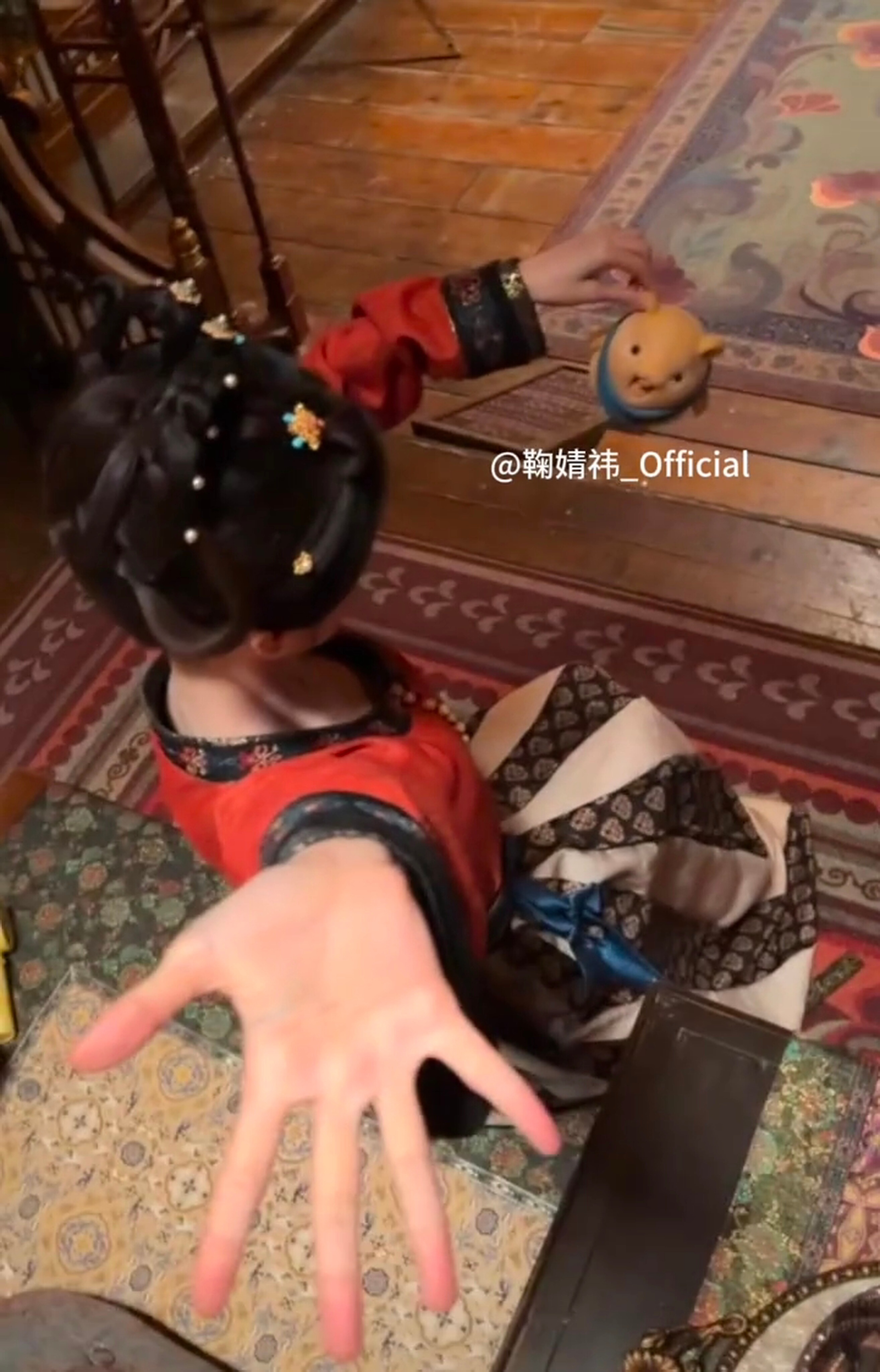 🍊：你昨天不是很嚣张吗🐷