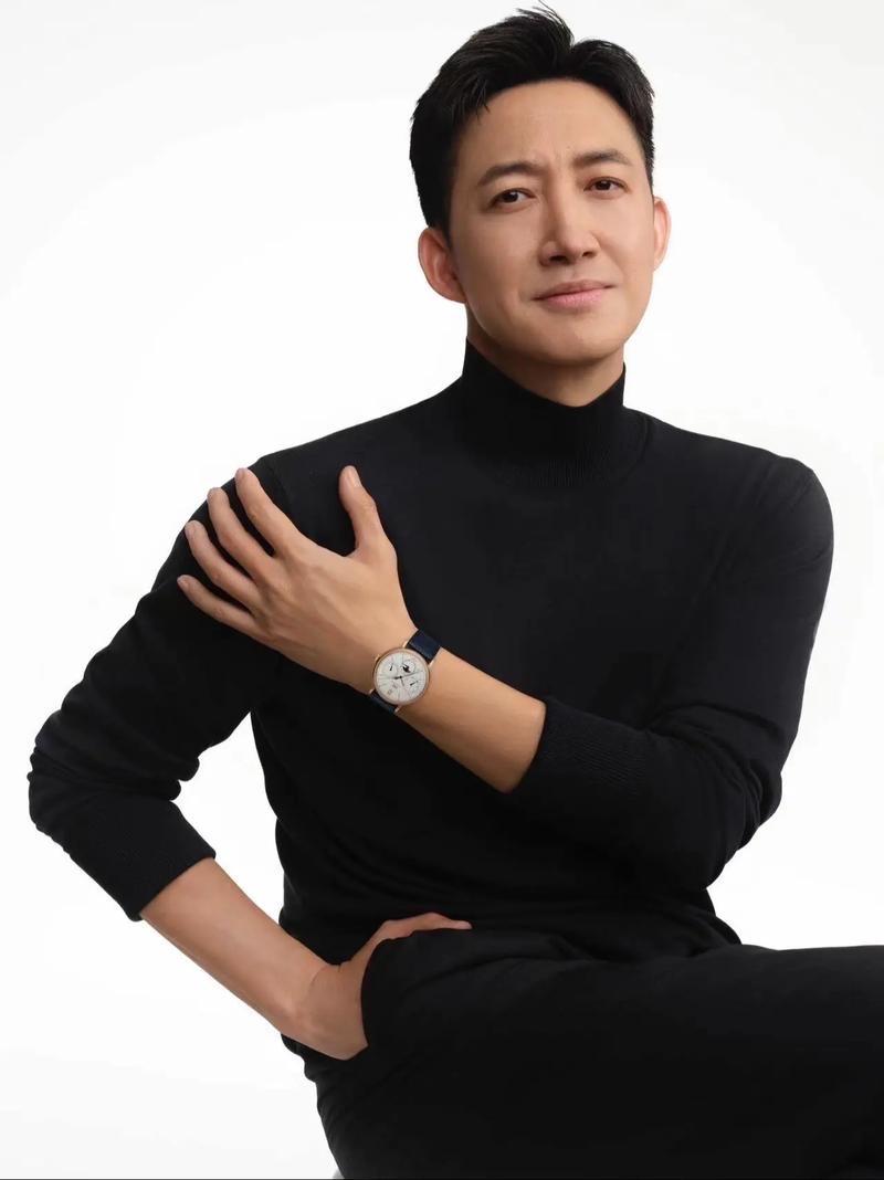网友票选最油腻四位男演员
王阳、周一围、贾乃亮和黄晓明。

我觉得
王阳一开始觉