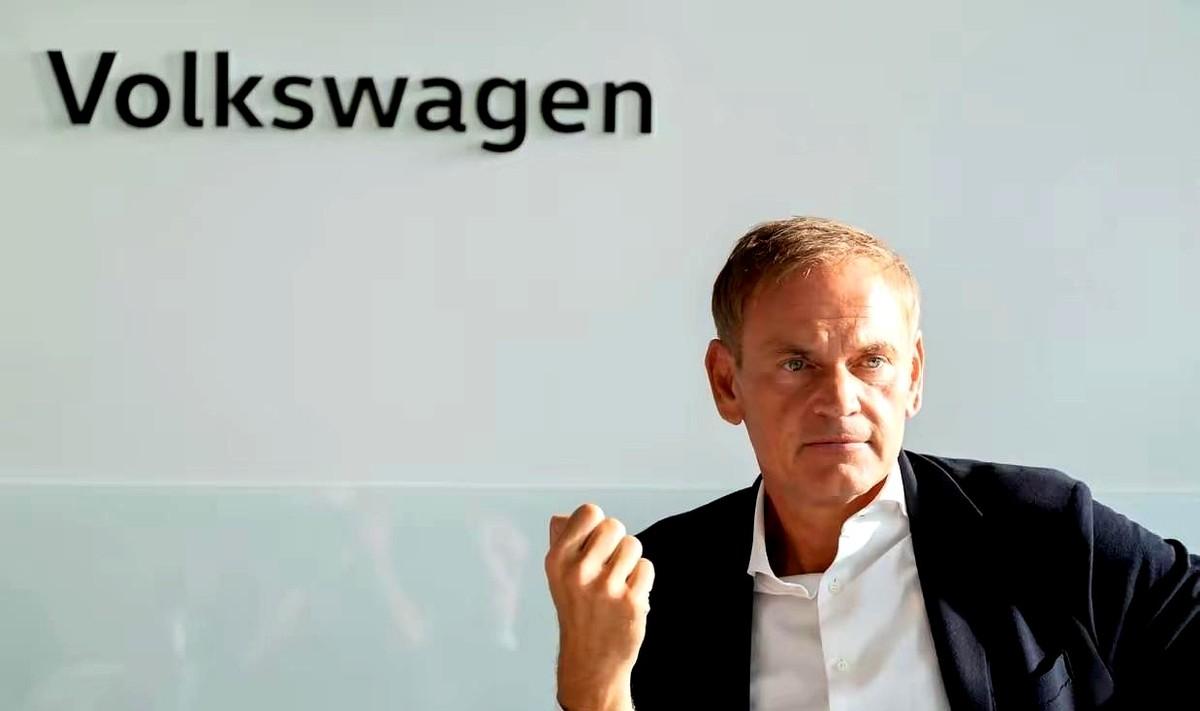 保时捷终于松口想在中国生产了！
这哪是什么战略升级，分明是被市场抽了一记响亮的耳