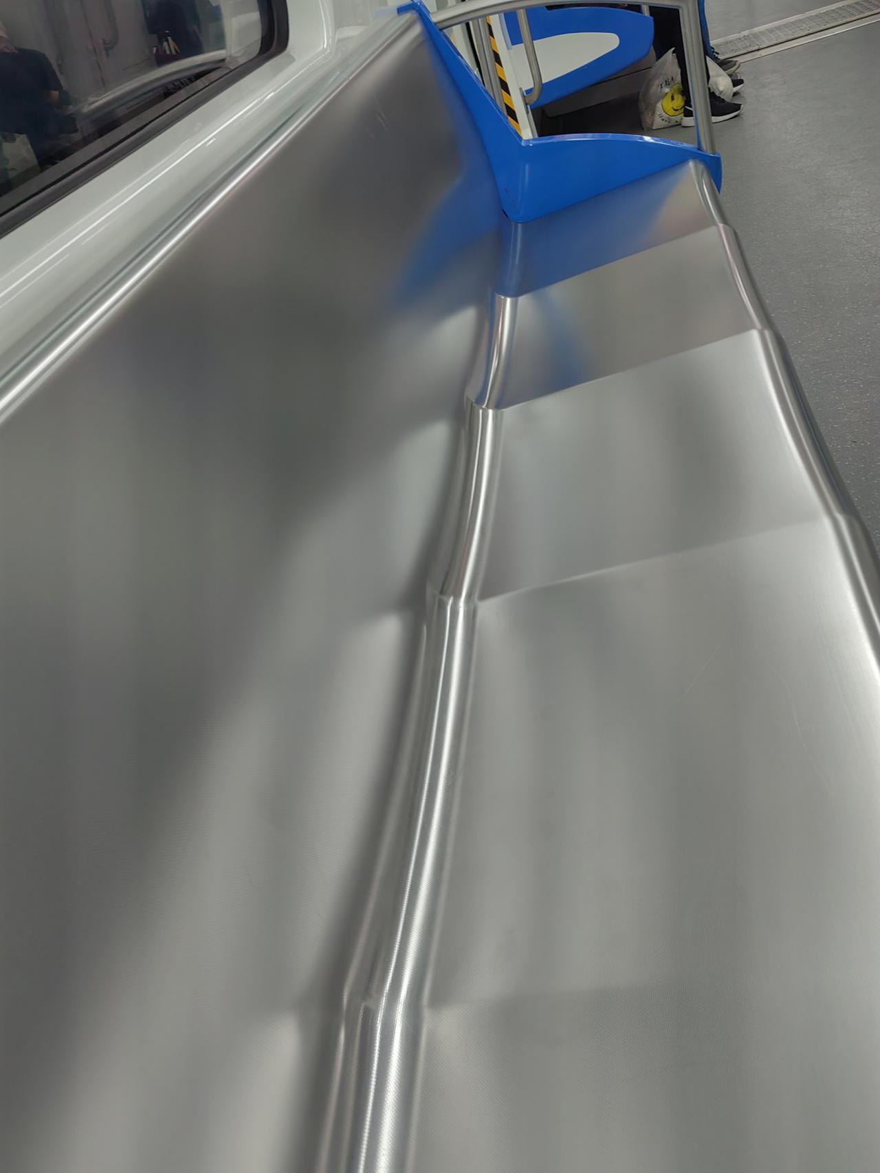 乘坐了几次杭州地铁6线，感觉其他都好，几乎找不出让我不满意的地方，即使偶尔没座位