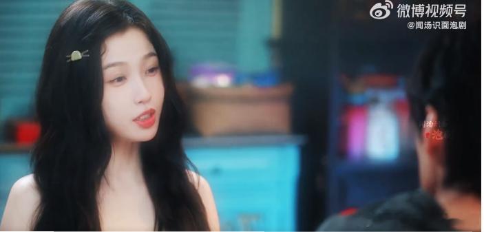 清纯钓系完全是虞书欣舒适区被虞书欣的姜暮狠狠拿捏！清纯脸蛋配钓系心机，靳朝不回家