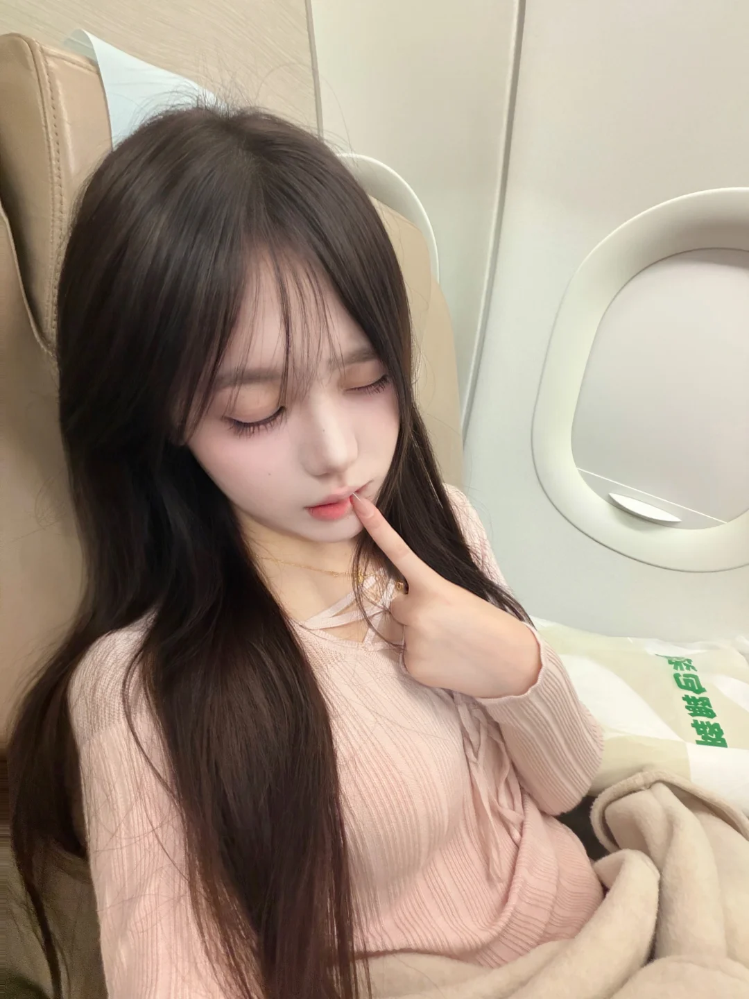 像一个大头娃娃..