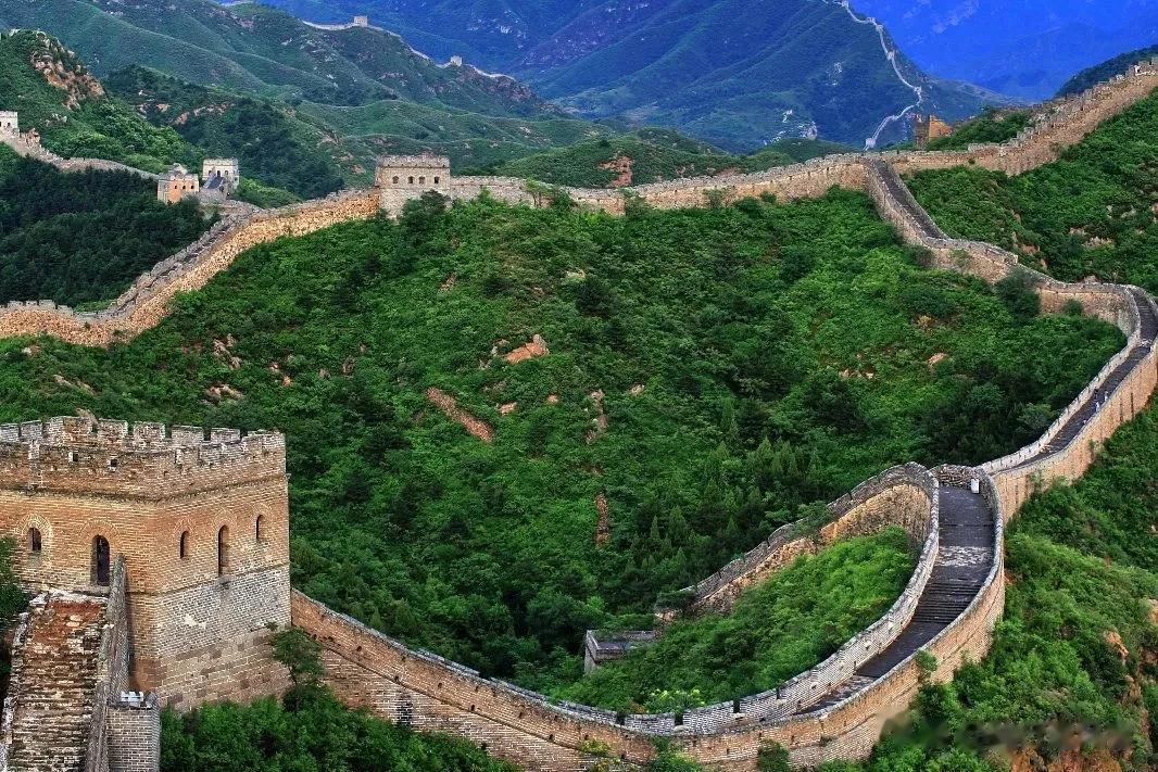 中国各省旅游景点No.1：
北京：八达岭长城
天津：古文化街
河北：承德避暑山庄