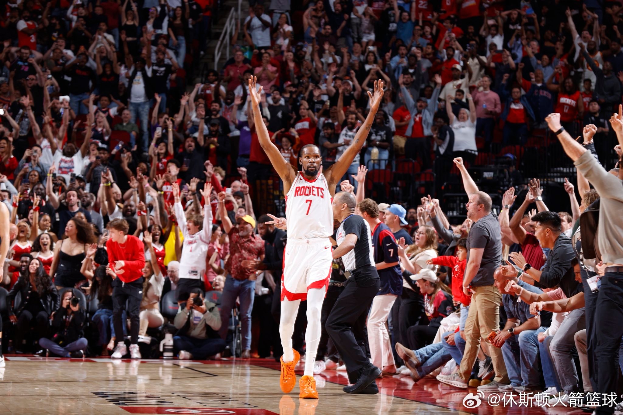 凯文·杜兰特表示，退役已进入倒计时🙏"总有一天，这里不再属于我，而我们也正一步