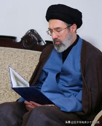 伊朗还能坚持多久？
重要标志是看最高新领袖穆杰塔巴能活多长时间。
大概率由以色列