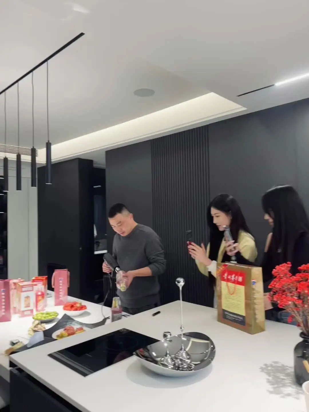 马到成功 蛇年大吉