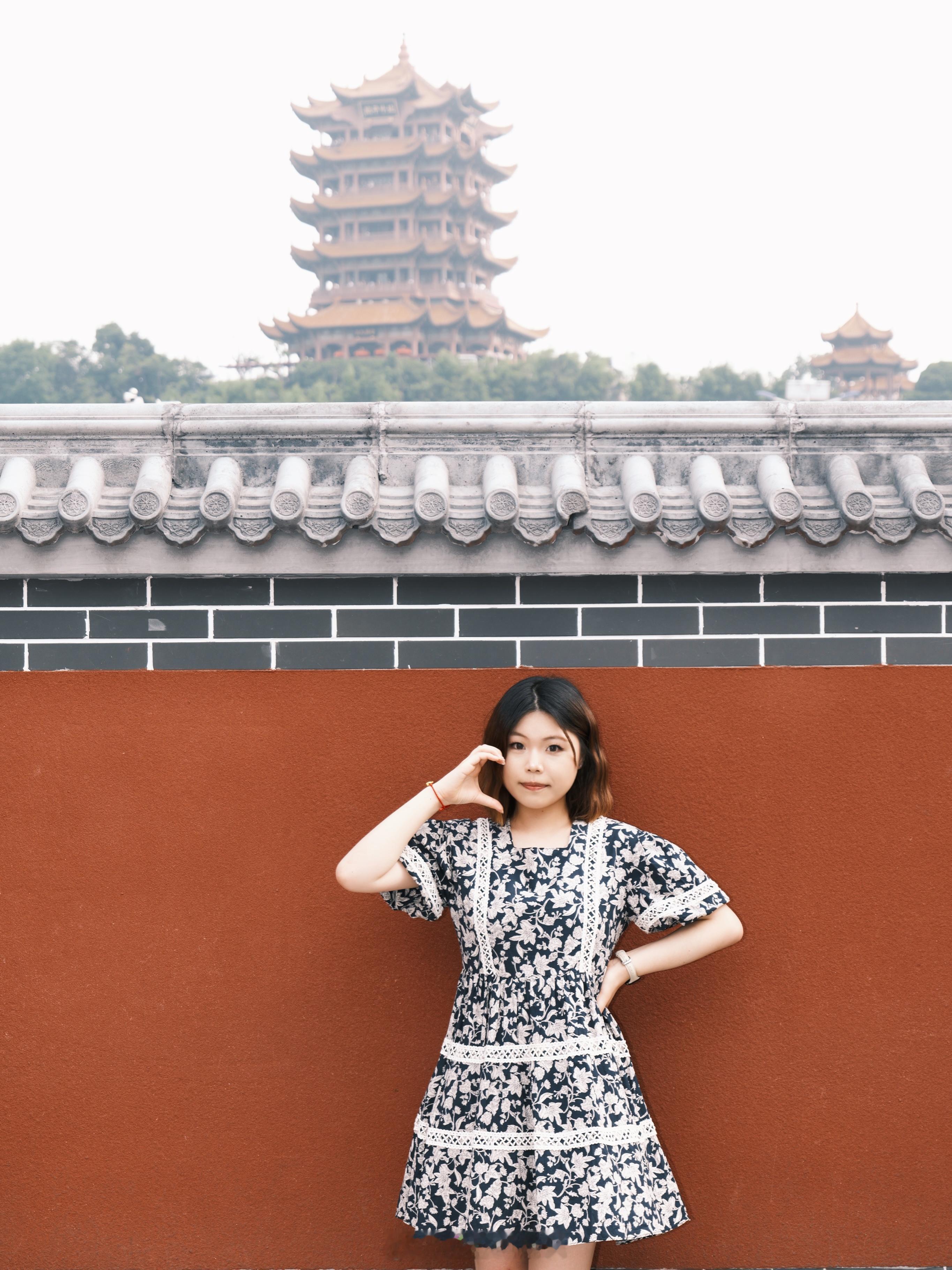 第一次在黄鹤楼拍照📷！！ ​​​