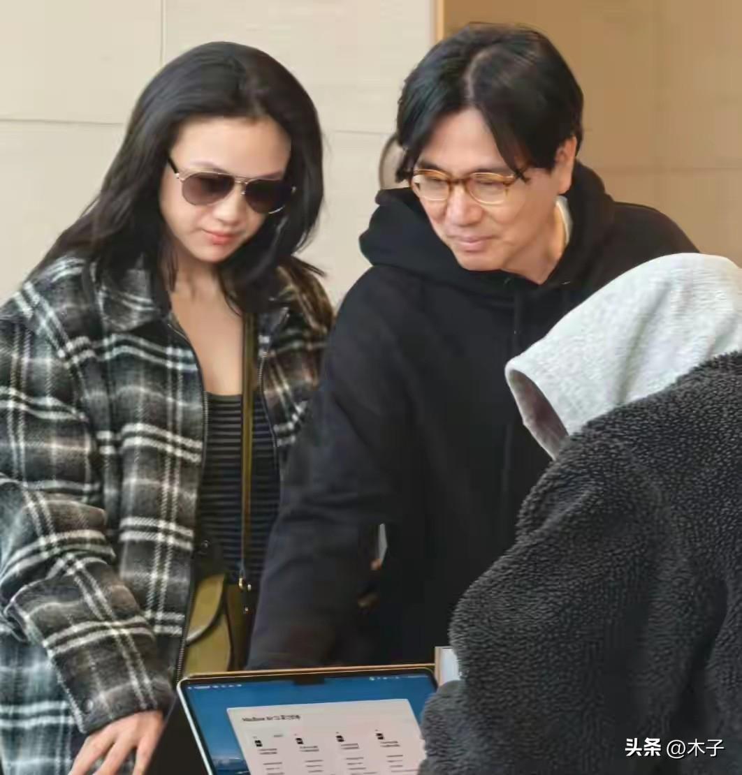 救命！内娱网友的侦探能力已经卷到这个地步了？！汤唯怀孕的瓜，居然是从倪妮凑到她耳