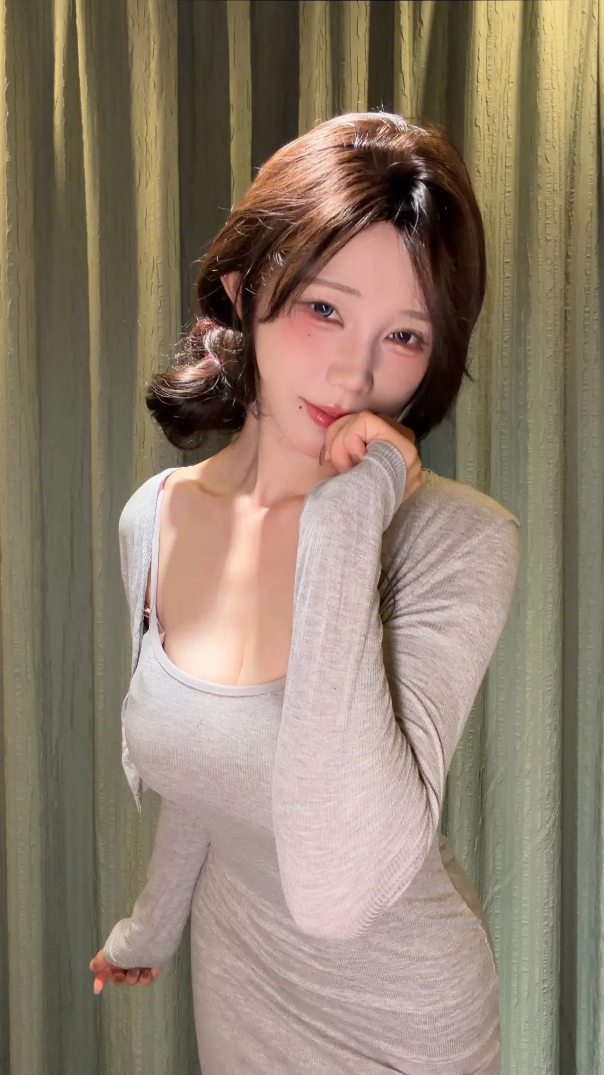 居家夫人香香的。
