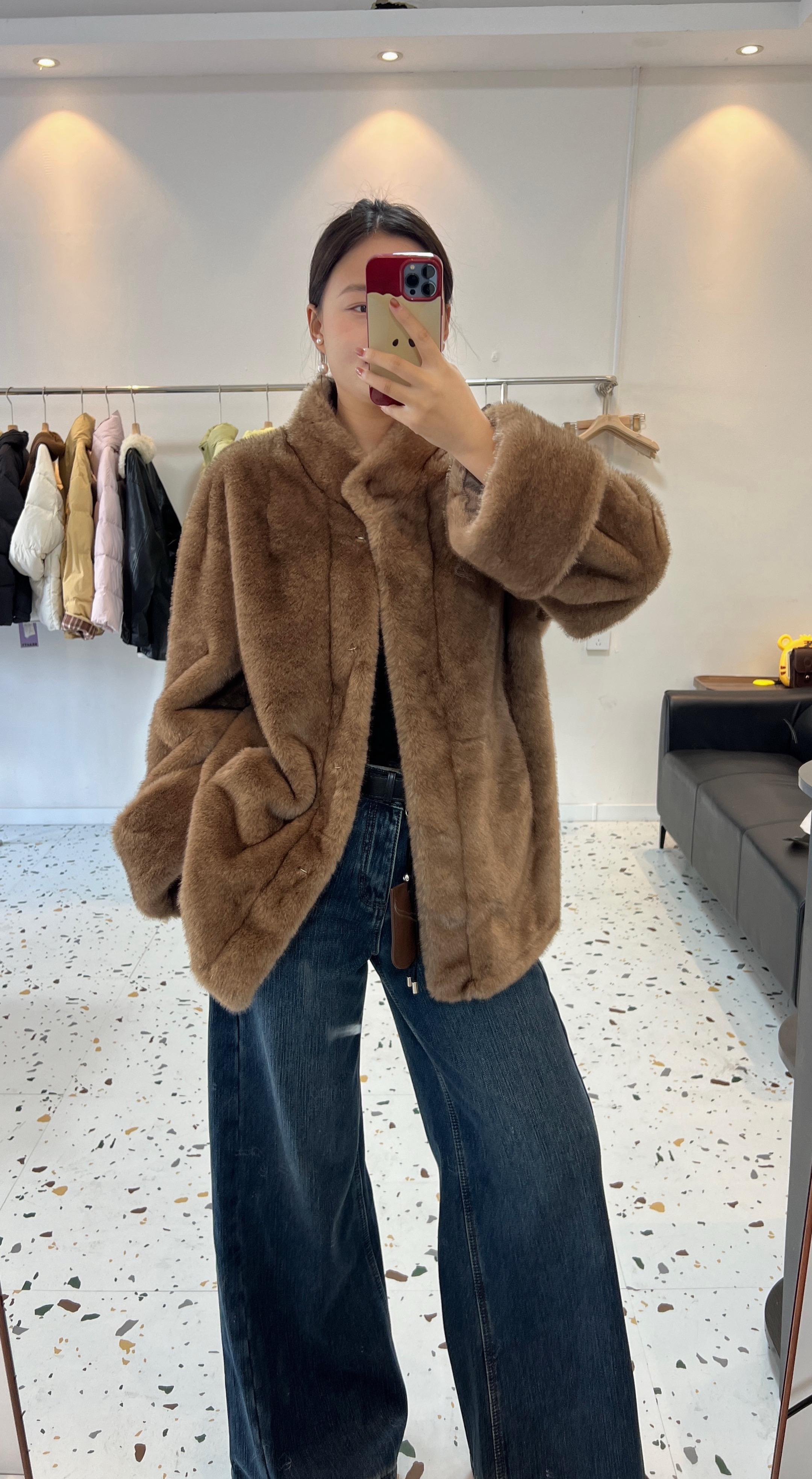 裤子穿的对 上衣随便搭。