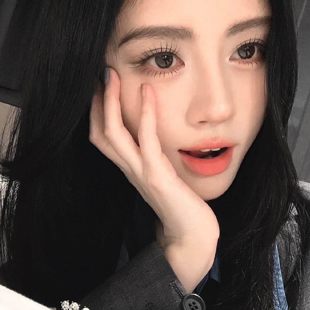 今日份女明星黑色闺蜜头像分享动态头像*头像拿图点赞即可鞠婧祎祝美女月鳞绮纪大爆，