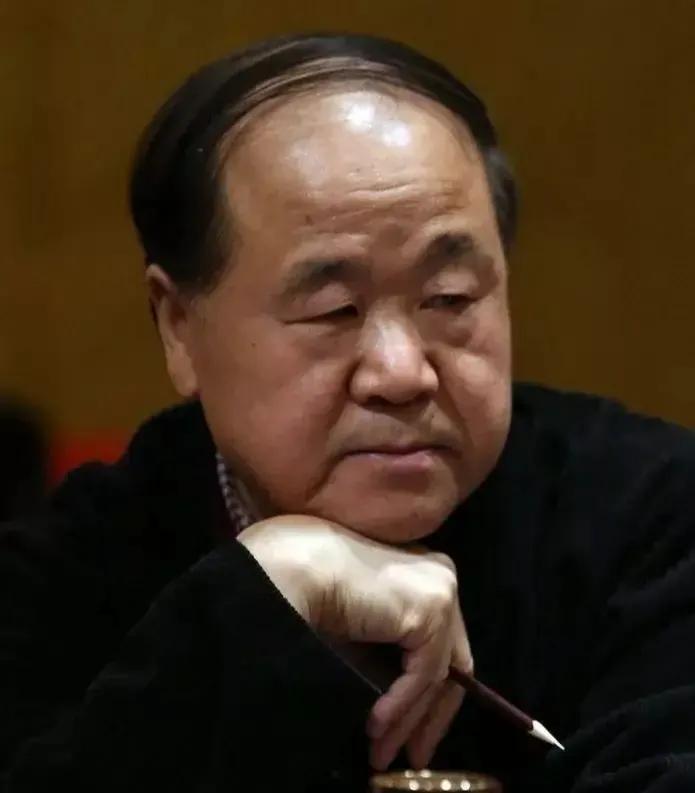 “炮火连天，只为改朝换代；
尸魂遍野，俱是农家子弟。”
这是作家莫言为辽沈战役纪