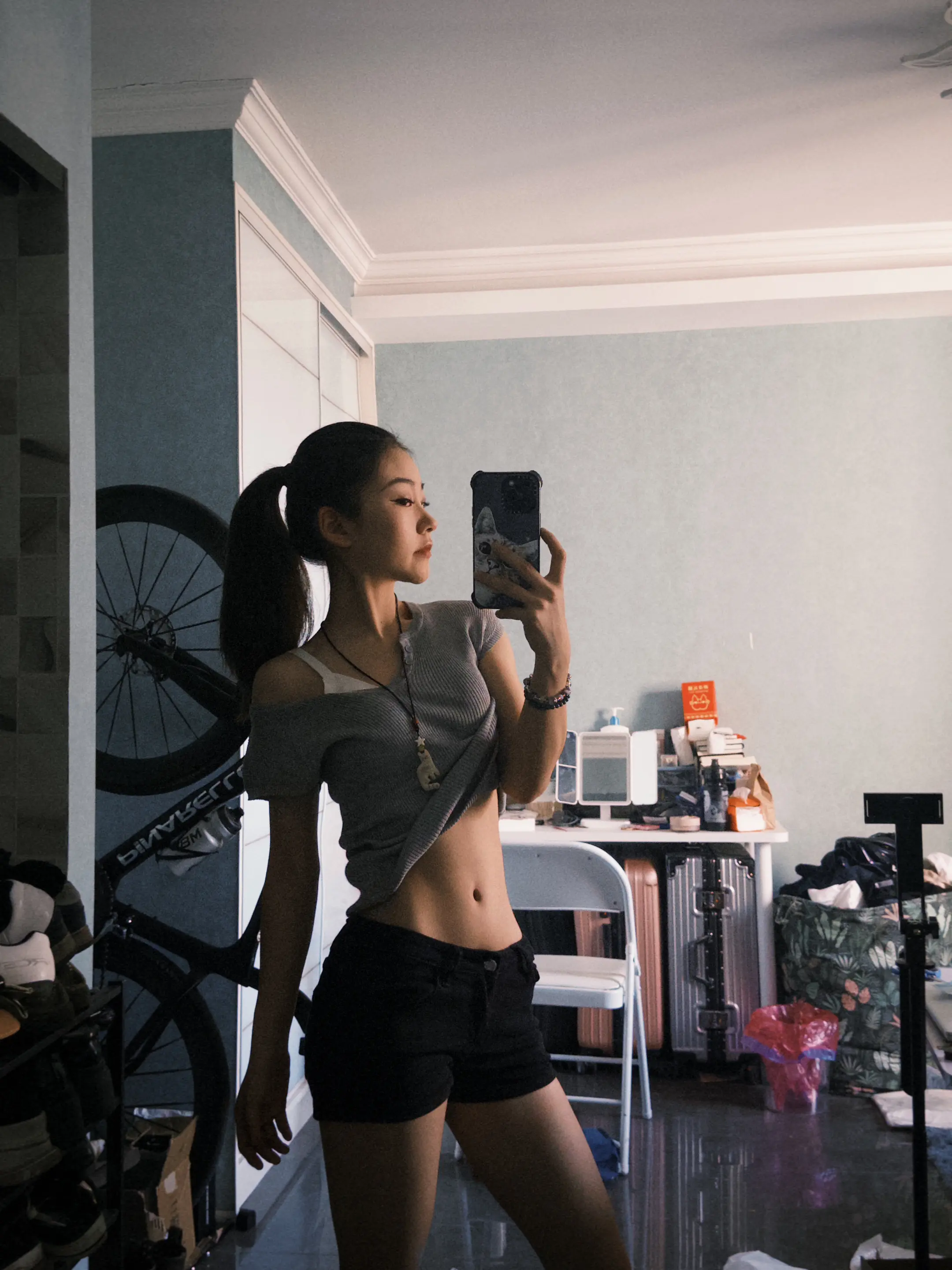 我想台台是你也是我，我们是朋友，互相分享生活，互相变得越来越好。