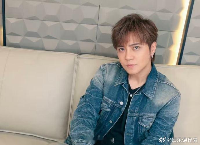 罗志祥方辟谣猝死传闻 据台媒，近日有传闻称46岁的罗志祥在家中猝死。对此，经纪人