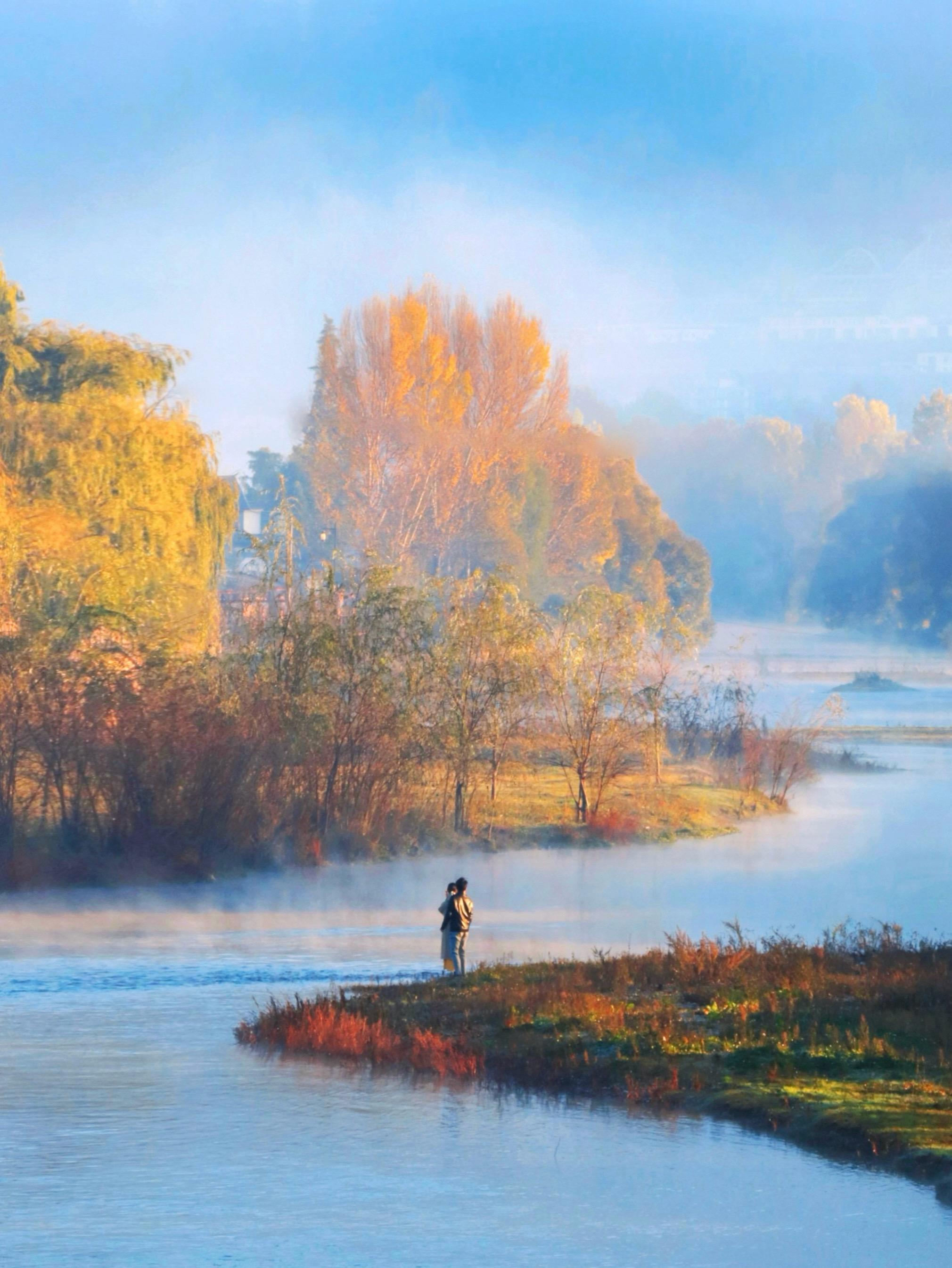 我很少用“震撼”形容一个地方！！！春节反向旅游，强推这座暖冬小城—云南...