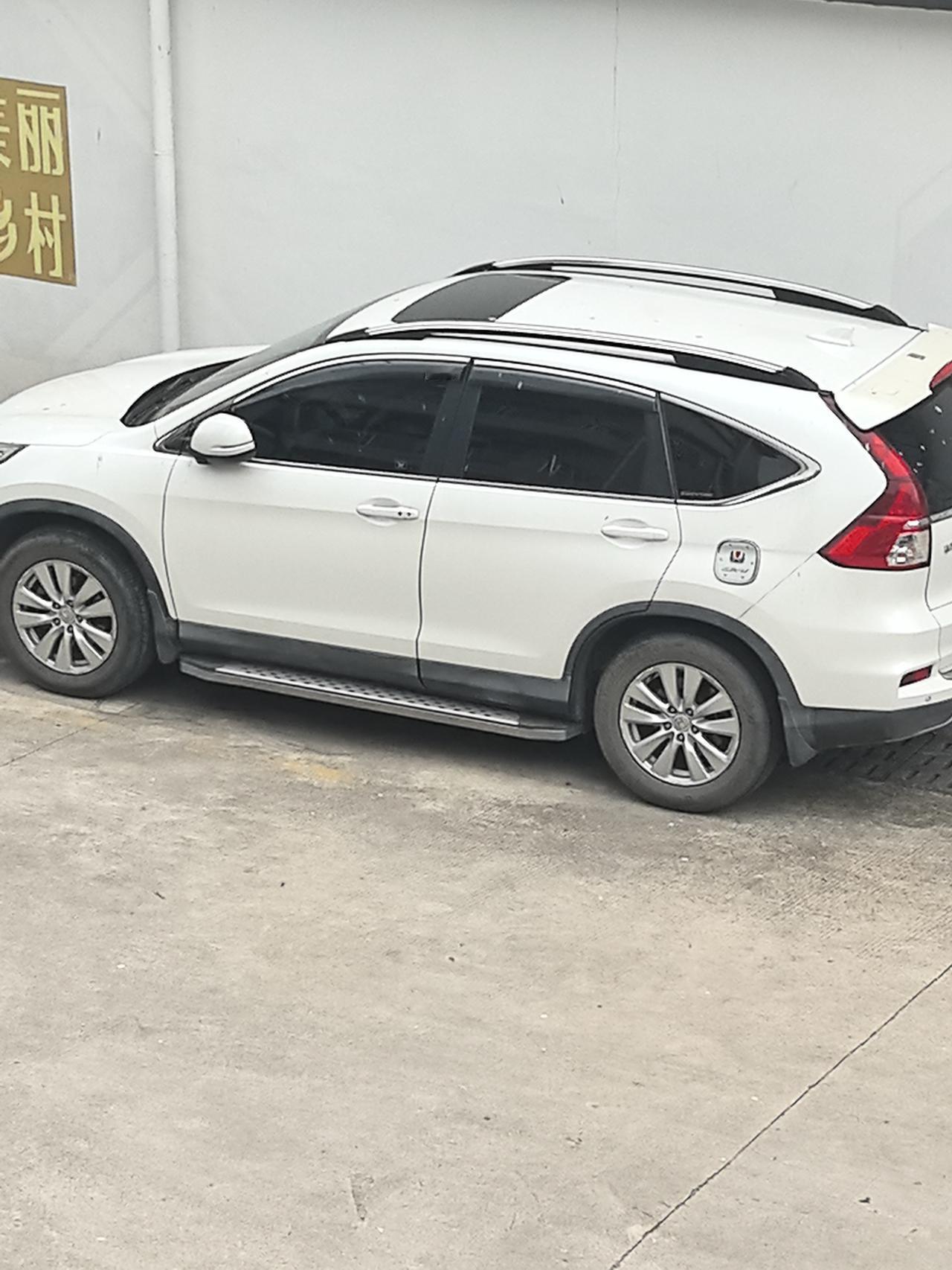 有没耐磨一点的轮胎推荐? 挑选耐磨的轮胎，可以先从轮胎侧壁的 “Treadwea